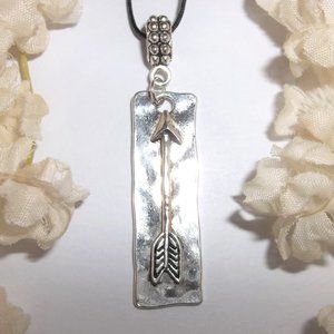 Silver Arrow Necklace Southwestern Style Hammered Metal Jewelry Gift Unisex 6996